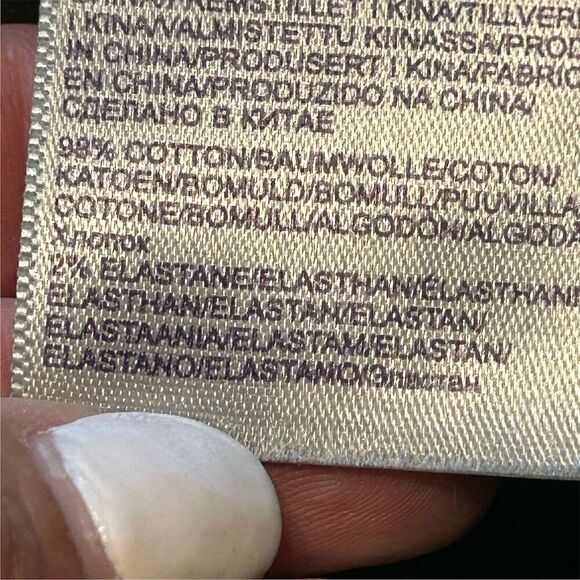 NYDJ Women's Size 8 Black Textured Jegging Pants with Lift Tuck Technology - Picture 8 of 16